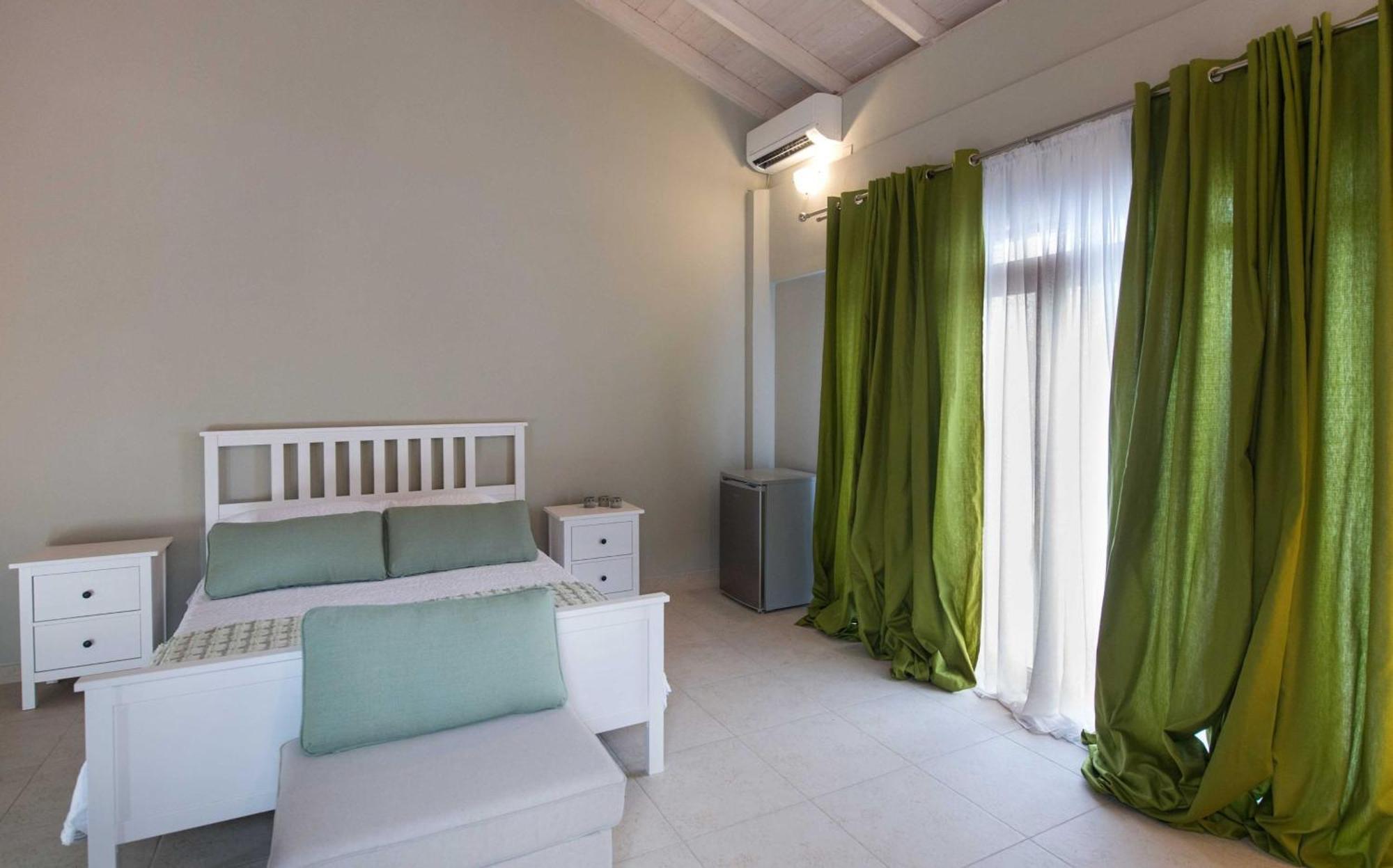 Nv Suites - Sea Front Av Properties Никиана Экстерьер фото